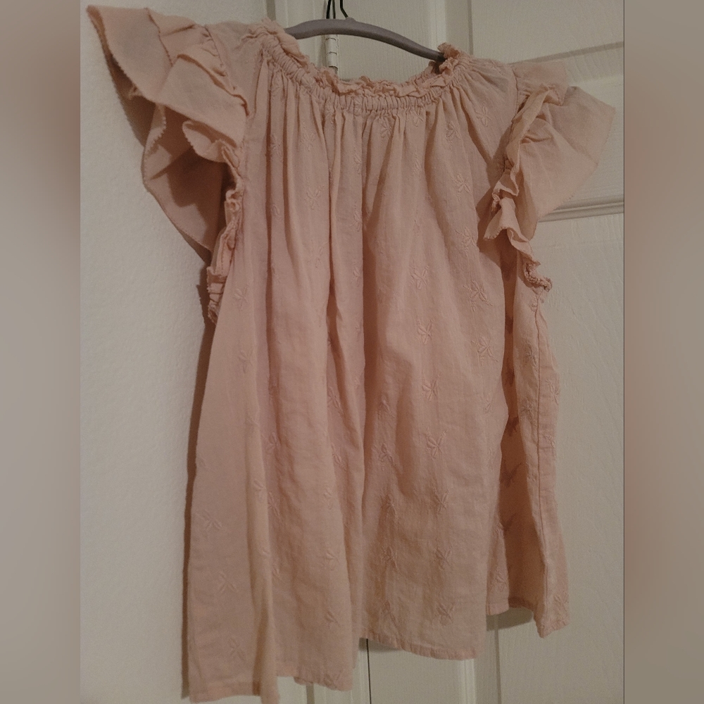 Universal Threads Blush Pink Top, Medium